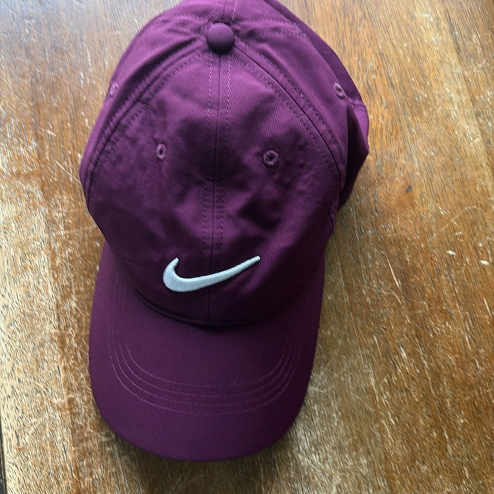 NIKE HAT, maroon, Velcro closure
